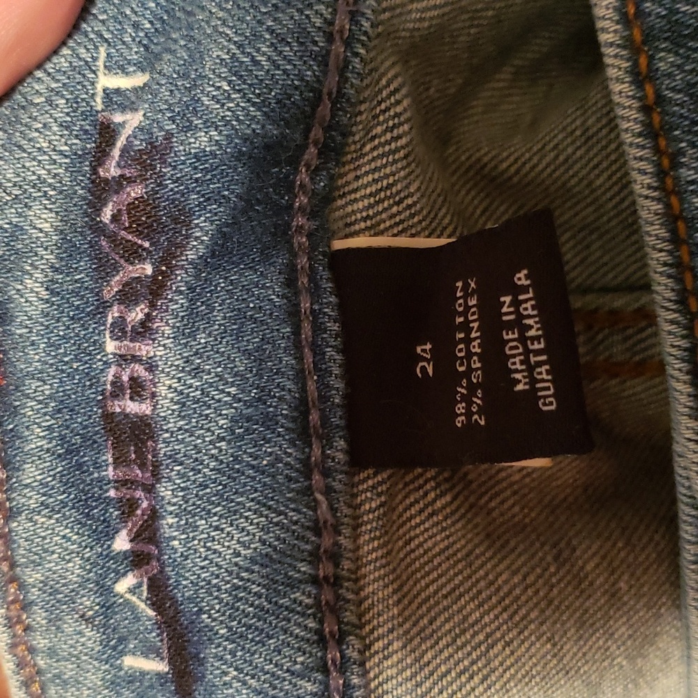 Plus Size 24 Lane Bryant jean Shorts Girlfriend Denim Star Print Raw Hem - Picture 3 of 4